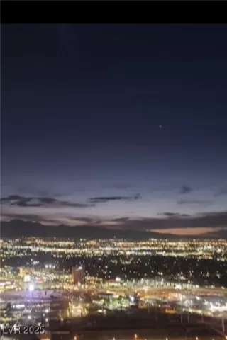 Photo #3: 2645032 Listing