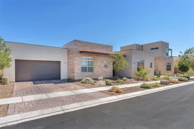 MLS: 2645041 Condo For Sale