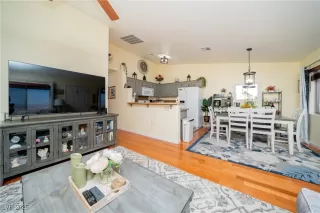 Photo #2: 2645093 Listing 