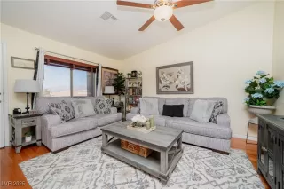 Photo #4: 2645093 Listing 