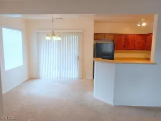 Photo #2: 2645106 Listing 