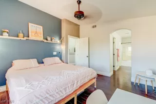 Photo #1: 2645112 Listing 