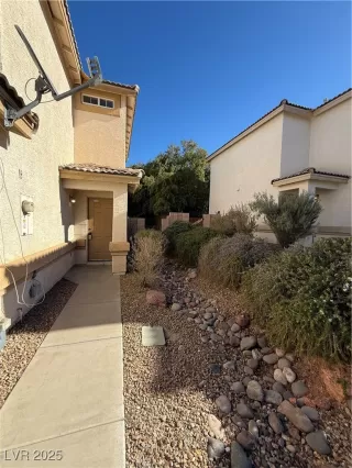 Photo #1: 2645119 Listing 