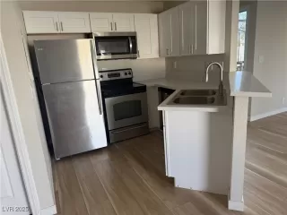 Photo #3: 2645128 Listing 