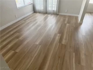 Photo #4: 2645128 Listing 