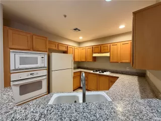 Photo #1: 2645154 Listing 