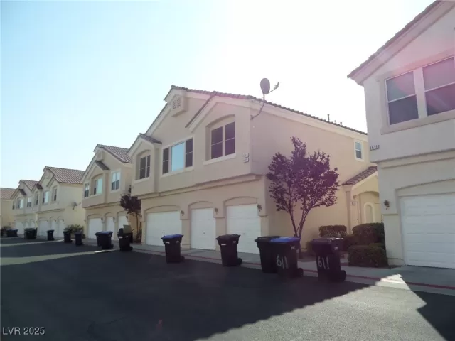 MLS: 2645169 Condo For Sale