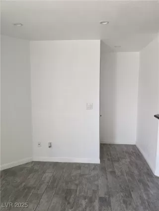 Photo #2: 2645177 Listing 