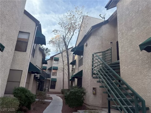 MLS: 2645179 Condo For Sale