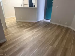 Photo #2: 2645179 Listing 