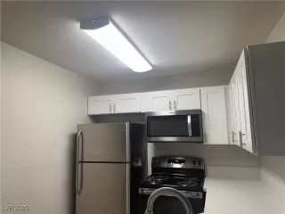 Photo #5: 2645179 Listing 