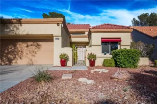 Photo #5: 2645191 Listing