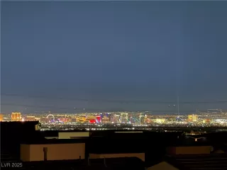 Photo #1: 2645263 Listing