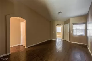 Photo #4: 2645282 Listing 