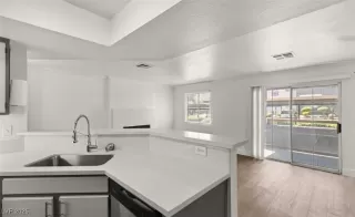 Photo #2: 2645307 Listing 