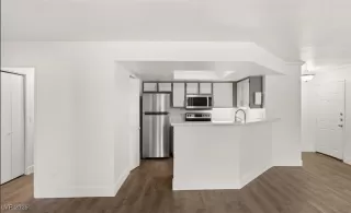 Photo #5: 2645307 Listing 