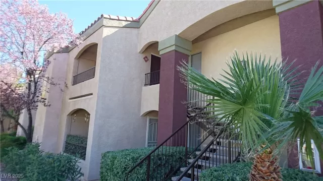 MLS: 2645311 Condo For Sale