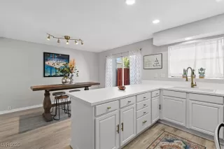 Photo #4: 2645318 Listing 