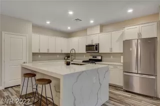 Photo #2: 2645339 Listing 