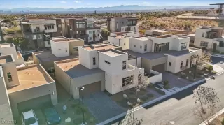 Photo #5: 2645341 Listing 