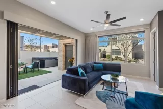 Photo #6: 2645341 Listing 