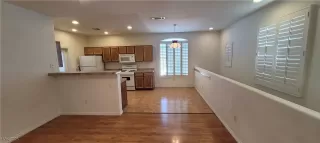 Photo #2: 2645373 Listing