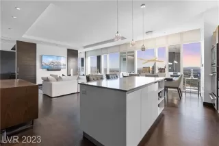 Photo #4: 2645375 Listing 