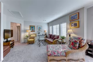 Photo #6: 2645392 Listing