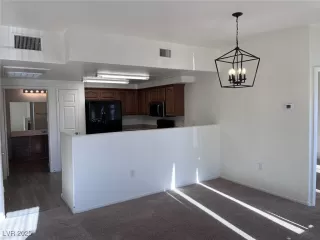 Photo #5: 2645394 Listing 