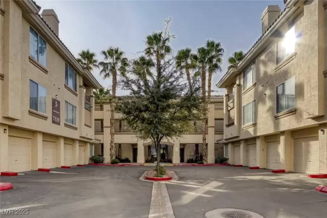 MLS: 2645398 Condo For Sale