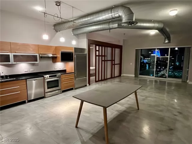 MLS: 2645404 Condo For Sale