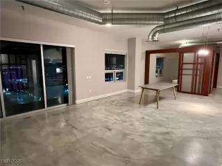 Photo #5: 2645404 Listing 