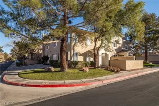 Photo #1: 2645446 Listing 