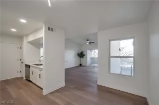 Photo #5: 2645469 Listing 