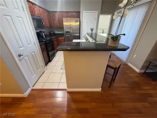 Photo #2: 2645531 Listing 