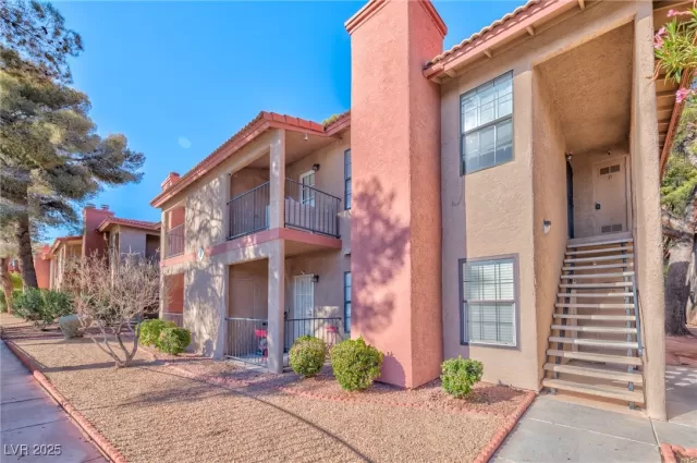 MLS: 2645551 Condo For Sale