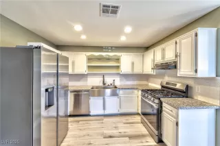 Photo #4: 2645551 Listing 