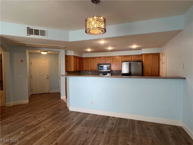 MLS: 2645555 Condo For Sale