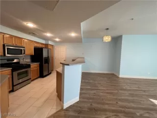 Photo #2: 2645555 Listing 