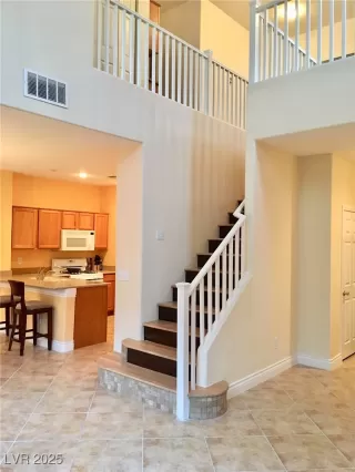 Photo #1: 2645576 Listing 
