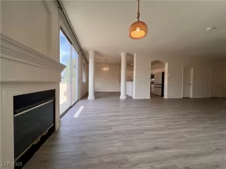 Photo #3: 2645637 Listing 