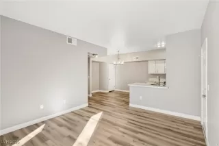 Photo #5: 2645666 Listing 