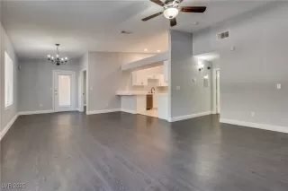 Photo #3: 2645697 Listing 