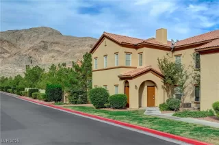 Photo #3: 2645705 Listing 