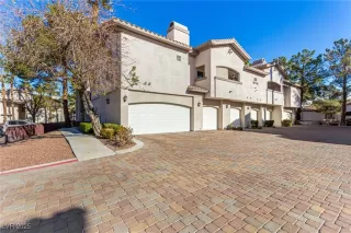 Photo #3: 2645720 Listing