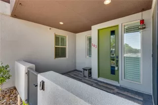 Photo #3: 2645738 Listing