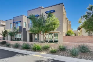 Photo #2: 2645744 Listing