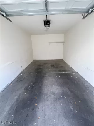 Photo #3: 2645756 Listing
