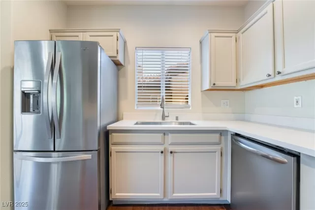 MLS: 2645759 Condo For Sale