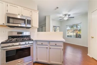 Photo #2: 2645759 Listing 